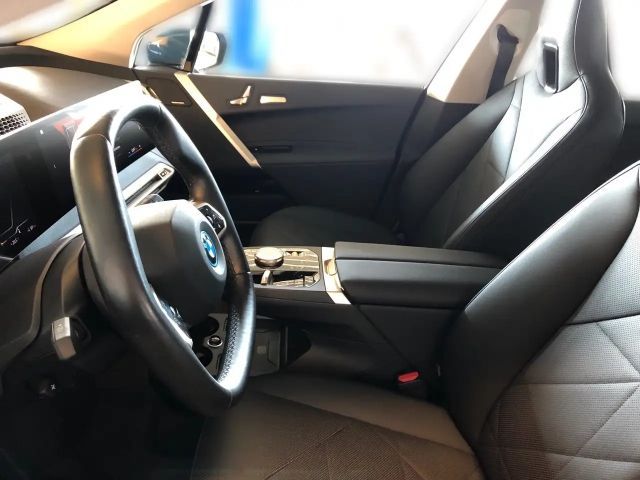 BMW iX xDrive40