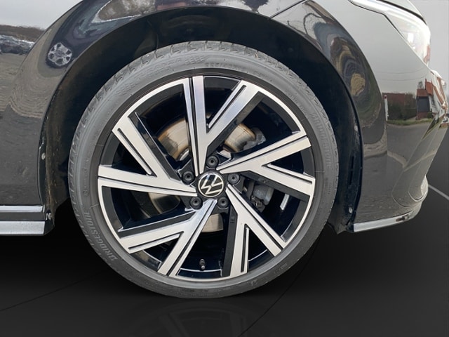 Volkswagen Golf 2.0 TSI DSG Golf VIII