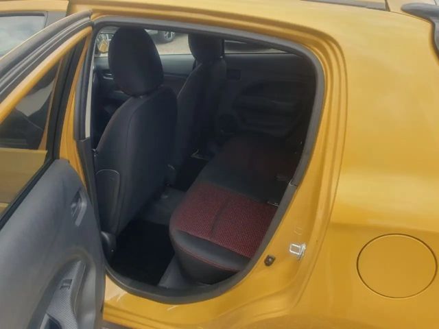 Mitsubishi Space Star Invite Star