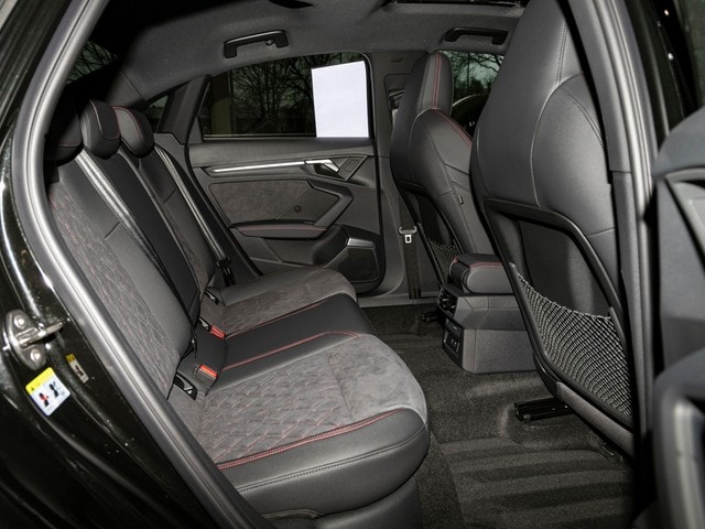 Audi A3 35 TFSI S-Line S-Tronic Sedan