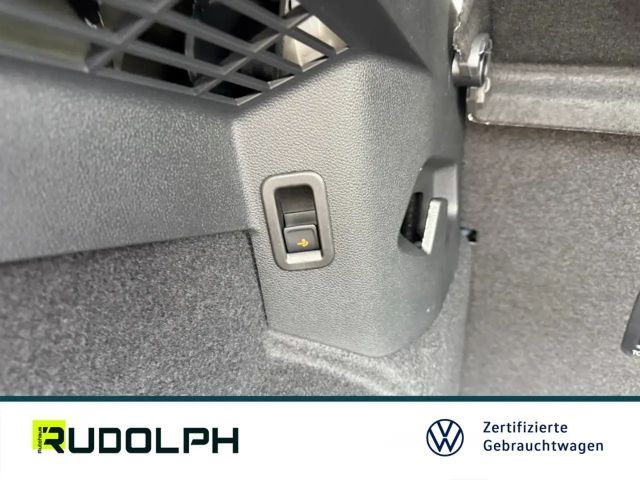 Volkswagen Golf 1.5 eTSI DSG Golf VIII