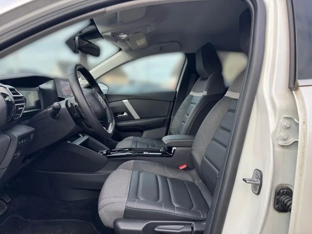 Citroën C4 PureTech Shine