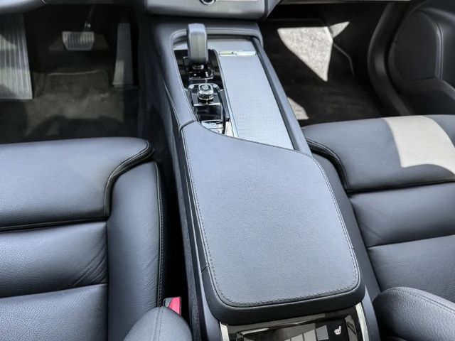 Volvo XC90 AWD Dark Ultimate