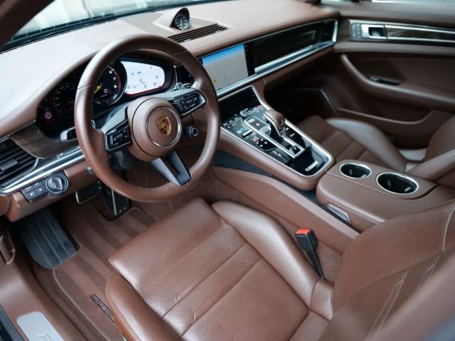 Porsche Panamera 4 E-Hybrid