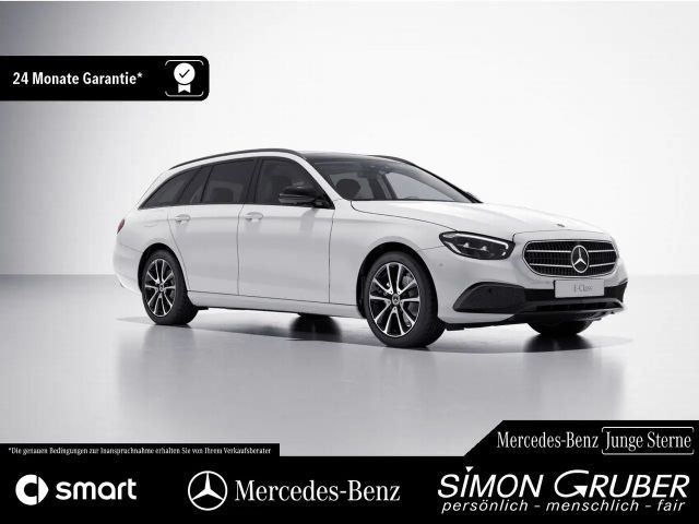Mercedes-Benz E 220 AVANTGARDE