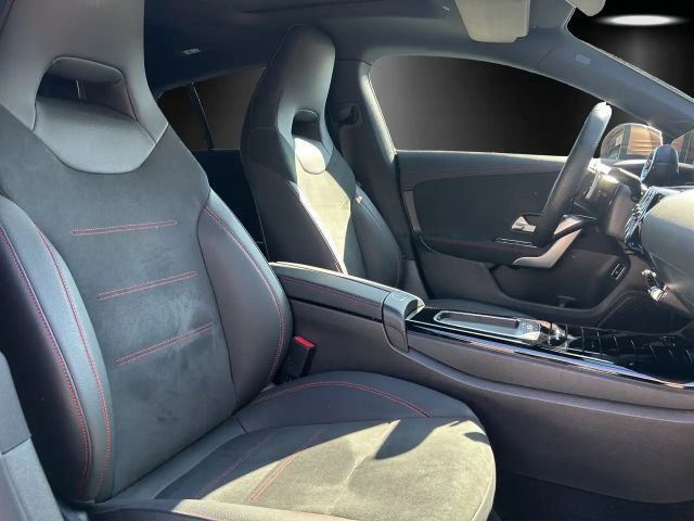 Mercedes-Benz CLA 200 AMG Line