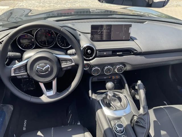 Mazda MX-5 Exclusive-line SkyActiv