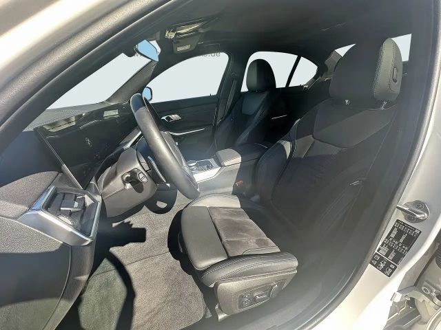 BMW 330 330i M-Sport Sedan xDrive