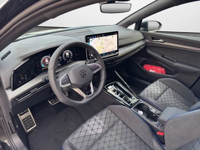 Volkswagen Golf 1.5 eTSI DSG R-Line Variant