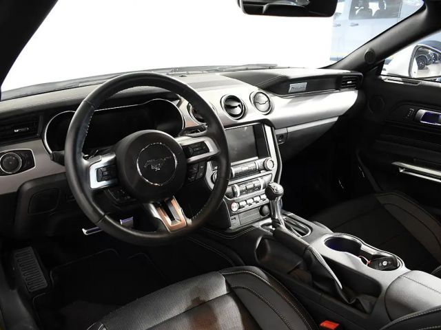 Ford Mustang Convertible GT 5.0 V8