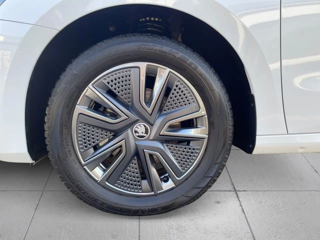 Skoda Fabia 1.0 TSI Selection Tour