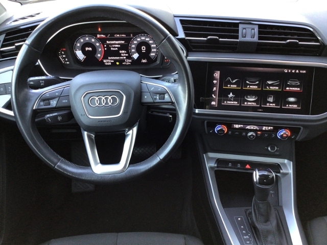 Audi Q3 40 TFSI Quattro S-Line S-Tronic