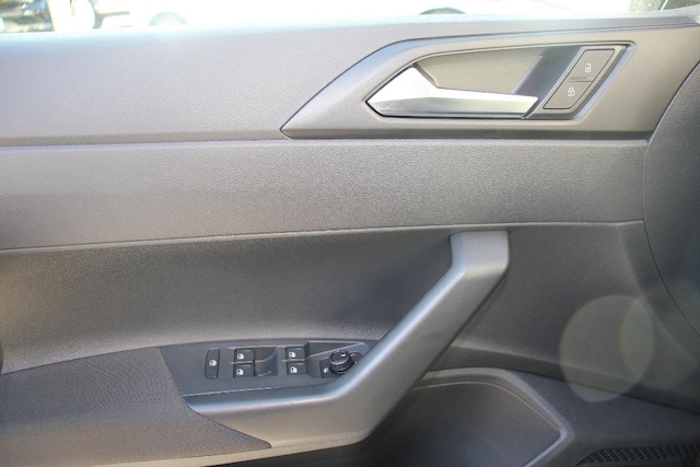 Volkswagen Polo Polo 1.0     Polo BT059 MPIM5F