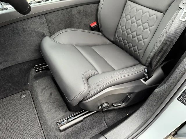 Volvo XC60 AWD Dark Plus