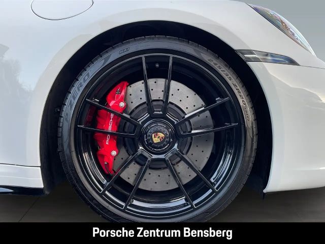 Porsche 992 Cabrio Carrera GTS