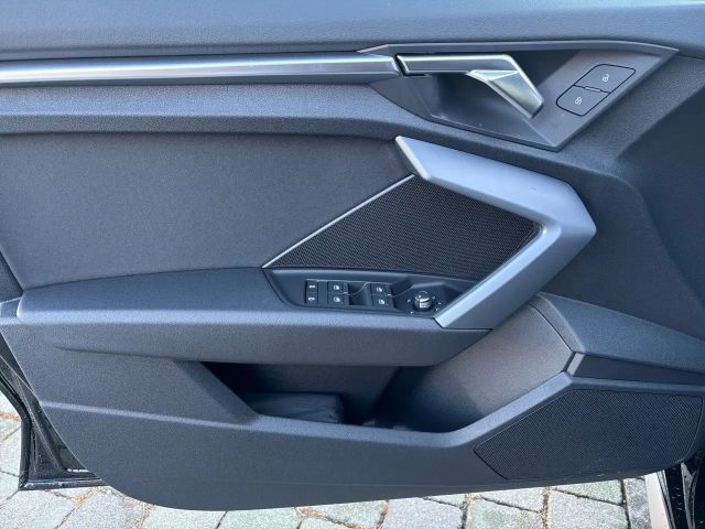 Audi A3 30 TFSI Sedan