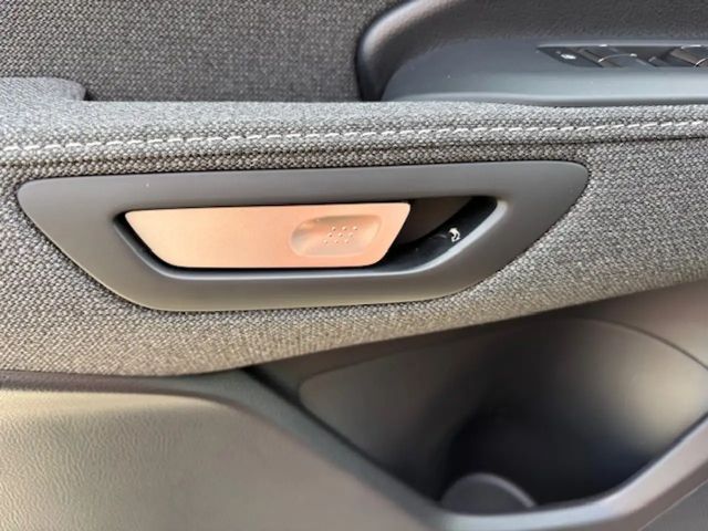 Lexus LBX 1,5 Hybrid Automatik FWD 5Trg. mit Komfort Paket