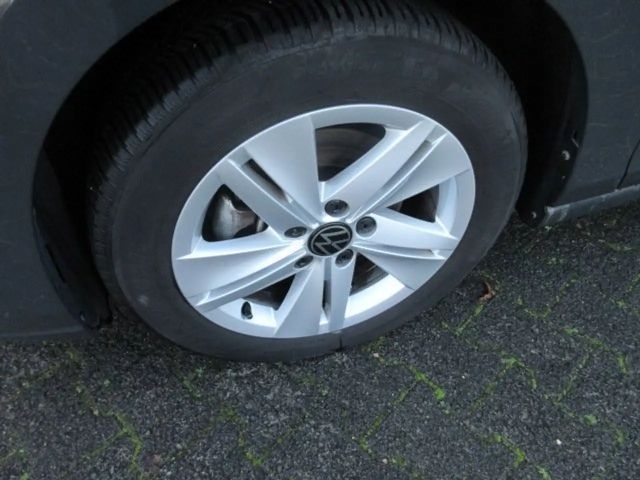 Volkswagen Golf 1.0 TSI DSG Life