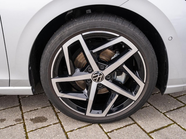 Volkswagen Golf DSG Style Variant