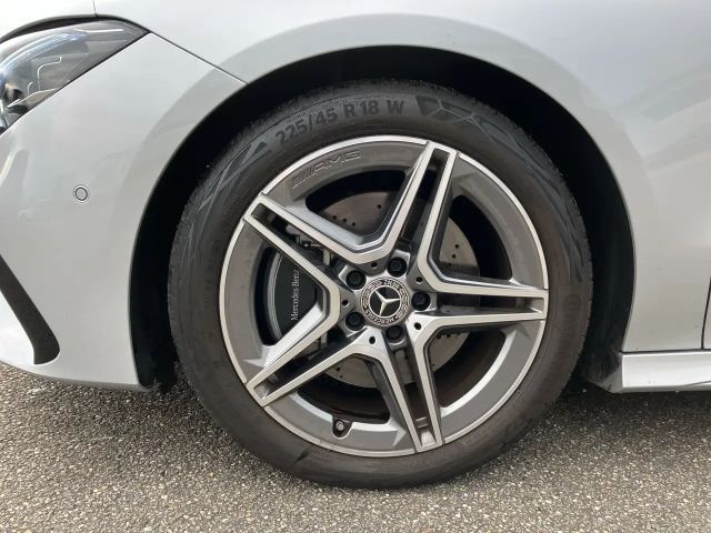 Mercedes-Benz CLA 200 CLA 200 d Shooting Brake