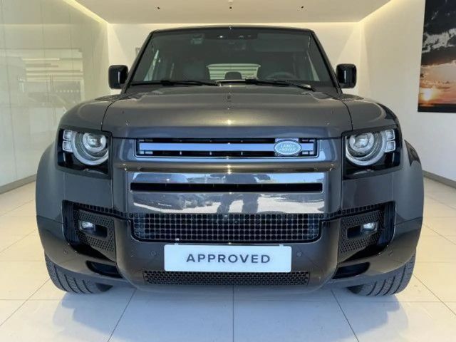 Land Rover Defender 110 Black Pack