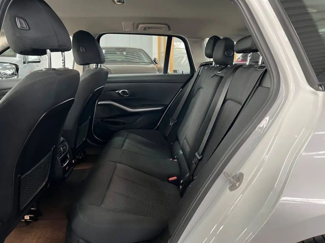 BMW 318 318d Touring