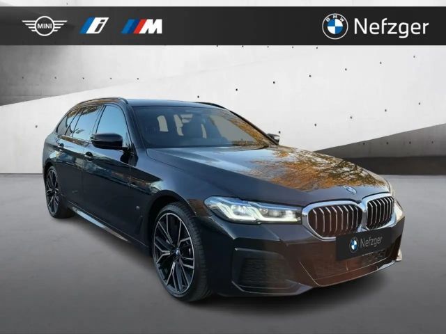 BMW 540 540d M-Sport Touring xDrive