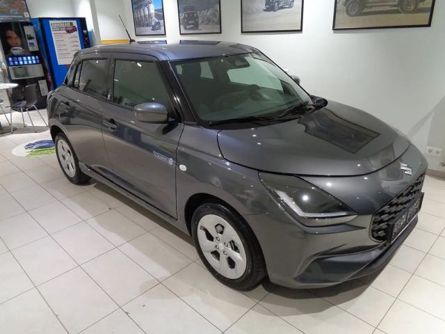 Suzuki Swift Hybrid Shine