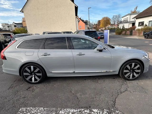 Volvo V90 AWD Plus T6