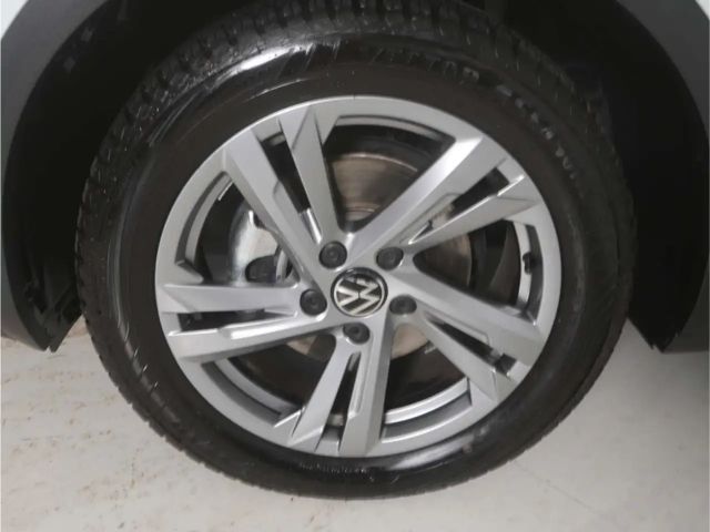 Volkswagen T-Roc 1.5 TSI DSG R-Line