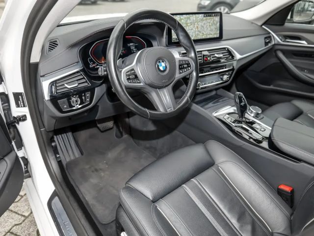 BMW 540 540d Luxury Line Touring xDrive