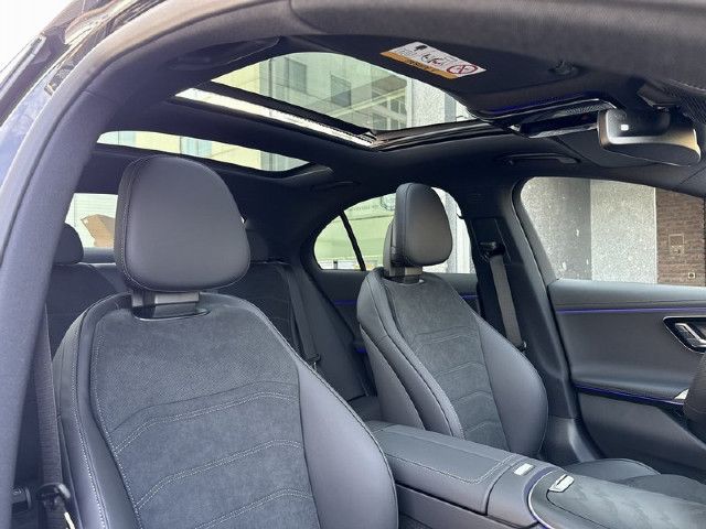 Mercedes-Benz E 220 E 220 d Sedan