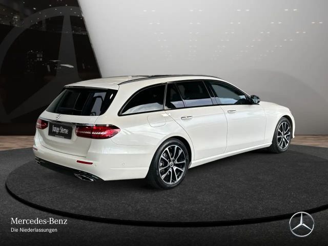 Mercedes-Benz E 200 AVANTGARDE Estate