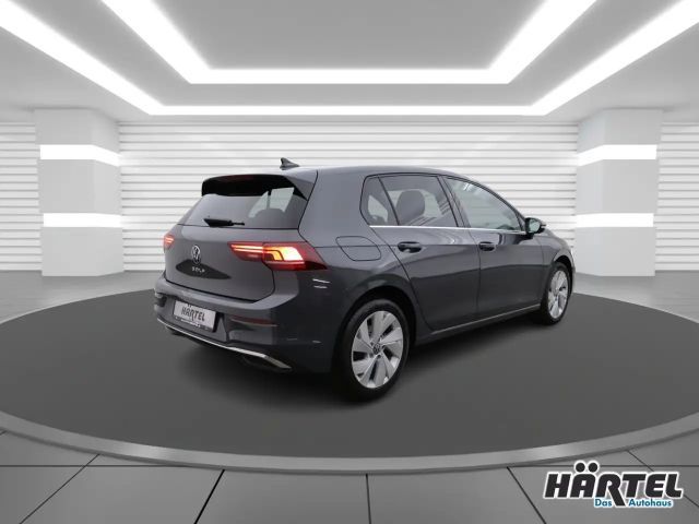 Volkswagen Golf 1.5 TSI Style