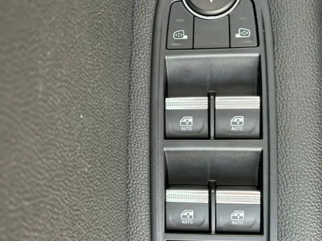 Renault Captur EDC Hybrid Techno