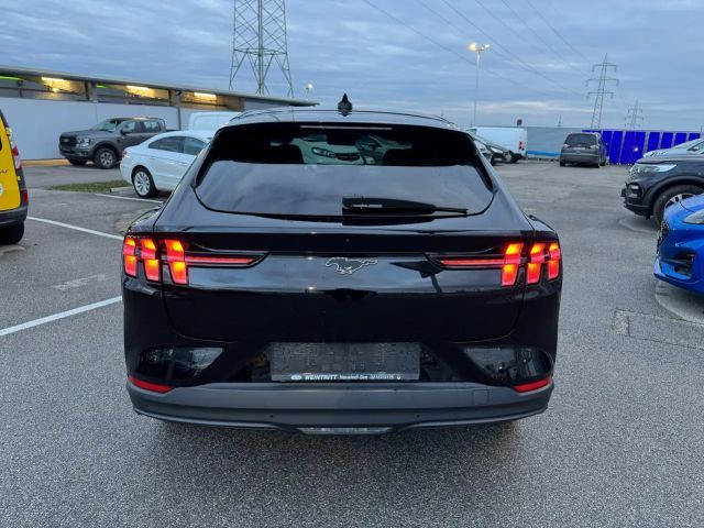 Ford Mustang Mach-E Standard range