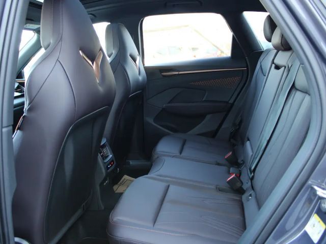 Cupra Terramar 1.5 e-Hybrid VZ