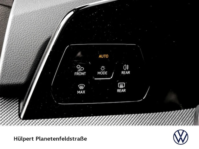 Volkswagen Golf DSG R-Line