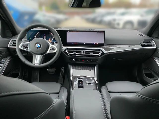 BMW 330 330d M-Sport Sedan xDrive