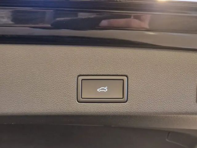 Volkswagen Golf Business DSG Variant