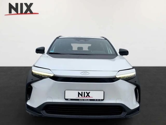 Toyota bZ4X 4x2 Team D