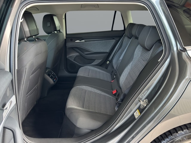 Skoda Superb 2.0 TDI Combi