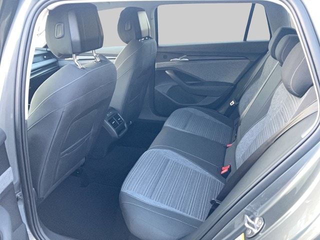 Skoda Superb 2.0 TDI Combi Selection