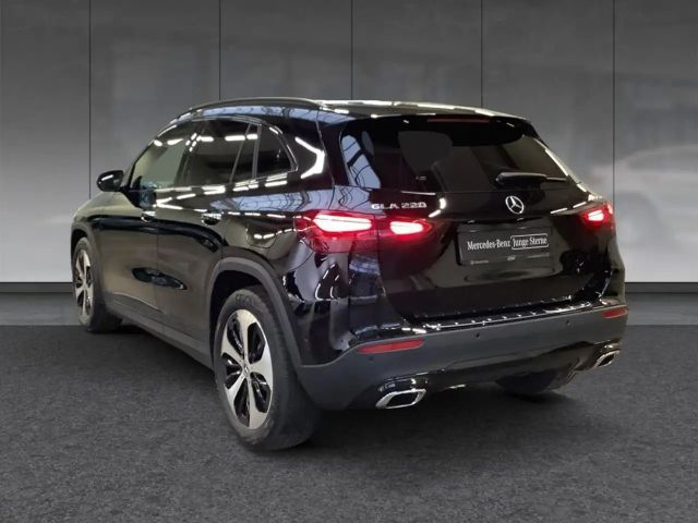 Mercedes-Benz GLA 220 4MATIC
