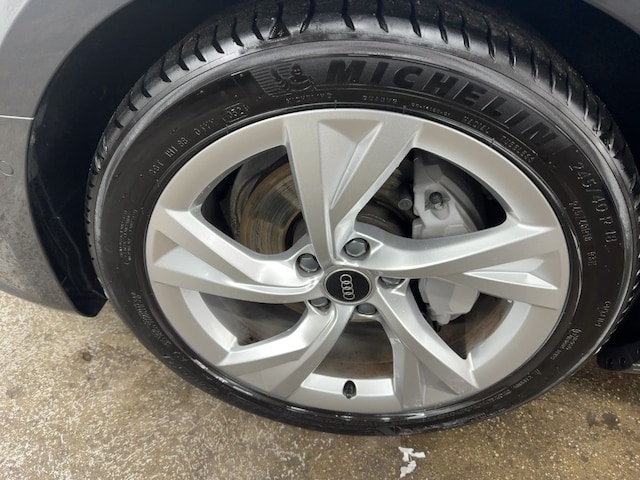 Audi A4 40 TFSI Avant Quattro S-Line S-Tronic