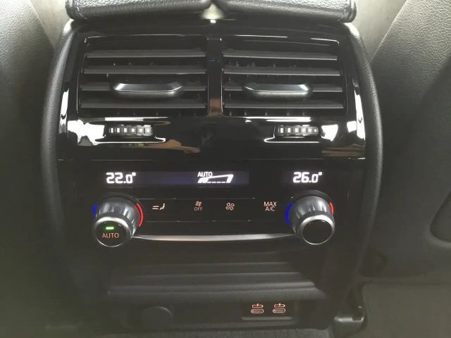 BMW 530 530e M-Sport Sedan