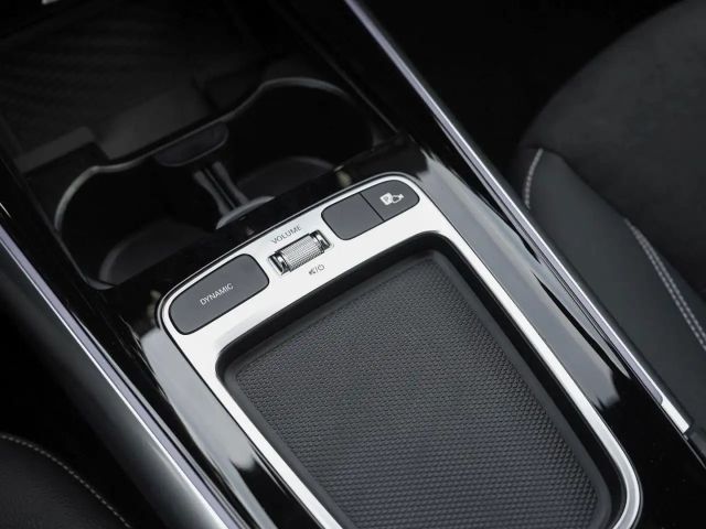 Mercedes-Benz GLA 200 AMG Line