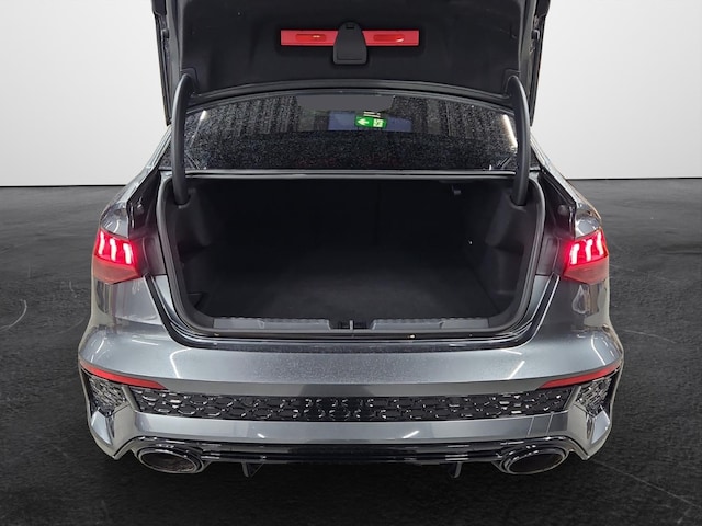 Audi RS3 Quattro S-Tronic Sedan