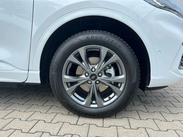 Ford Kuga Plug in Hybrid ST Line X