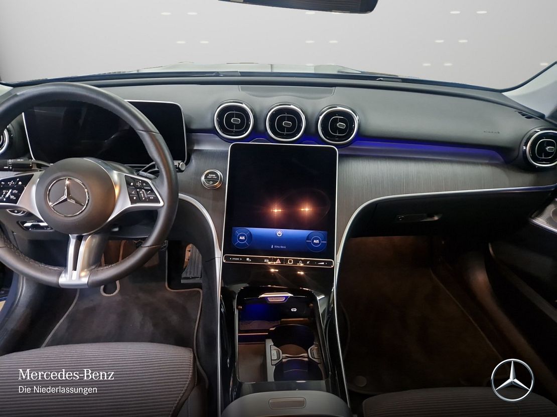 Mercedes-Benz C 200 Sedan